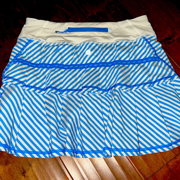 LULULEMON BLUE/WHITE STRIPED SKIRT - Picture 1 of 3